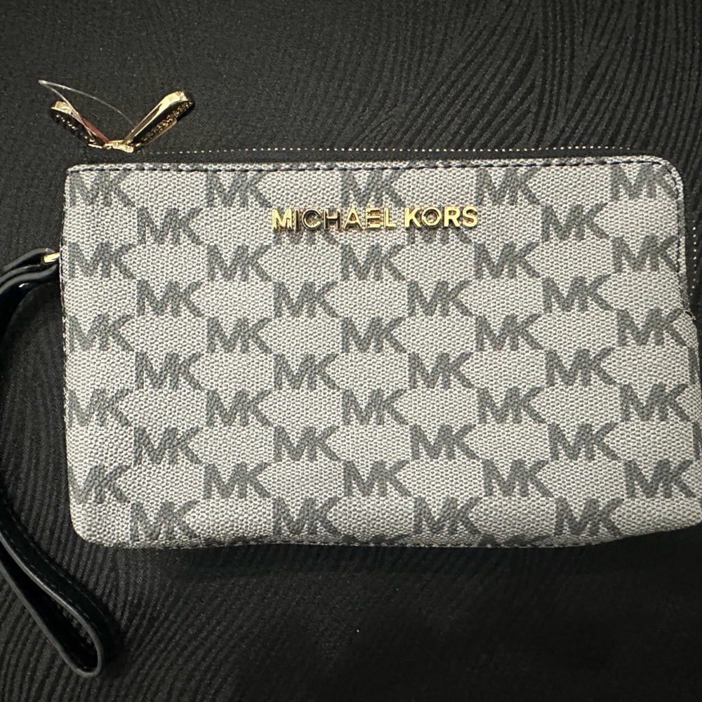 Michael Kors double zip wristlet